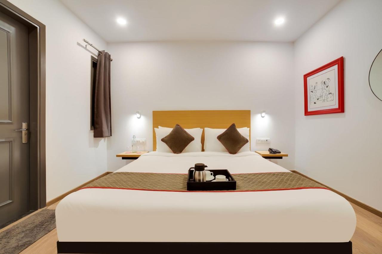 Oyo Townhouse 019 Anand Vihar Hotel New Delhi Exterior photo