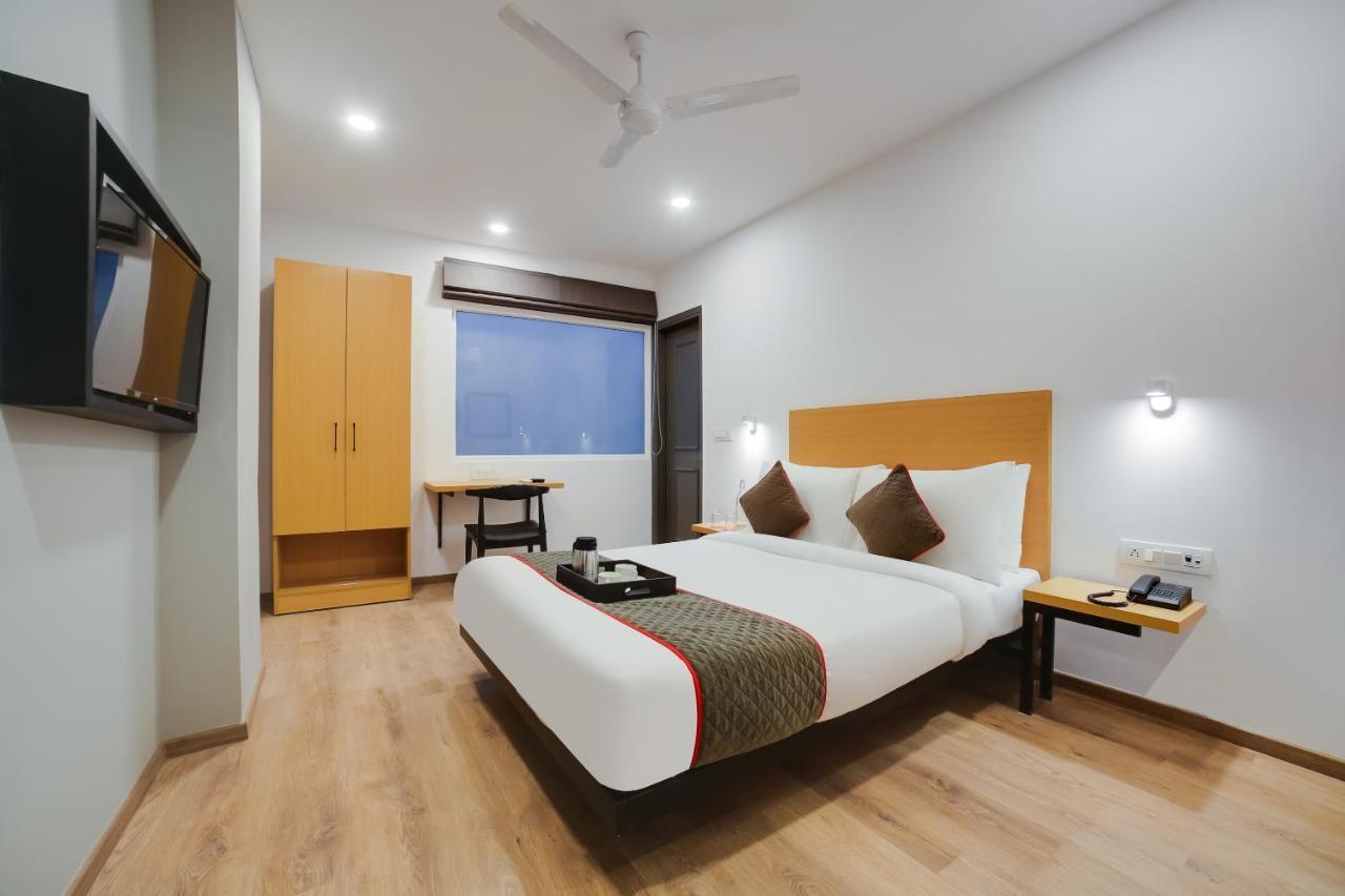 Oyo Townhouse 019 Anand Vihar Hotel New Delhi Exterior photo
